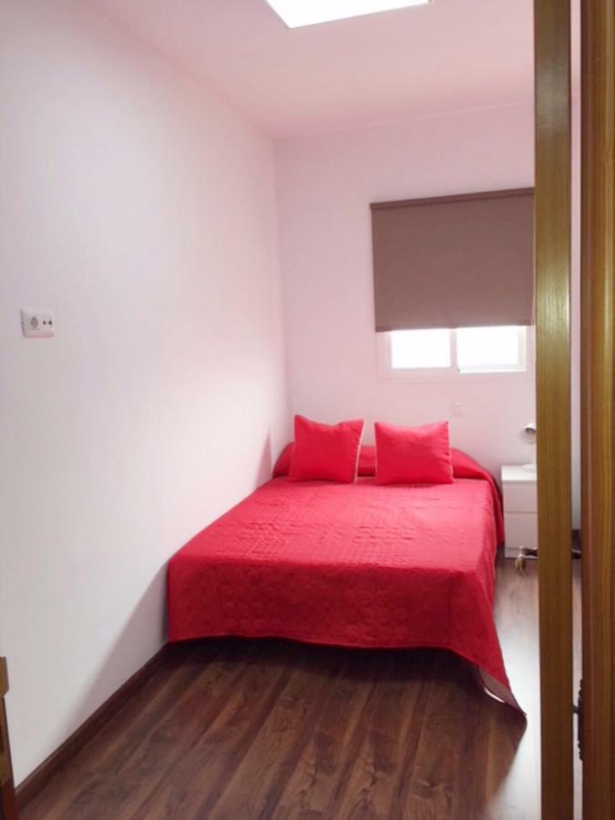 Apartamentos Cerca Del Aeropuerto إيخينيو المظهر الخارجي الصورة